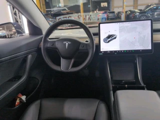 TESLA MODEL 3 55 kWh Standard Plus