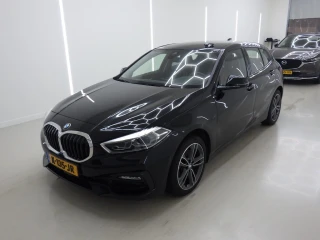 BMW Series 1 118iA Corporate Executive Sport 5d