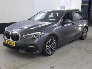 BMW Series 1 118iA Business Edition 5d