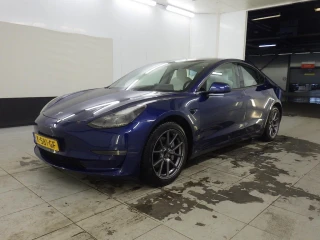 Tesla Model 3 Long-Range Dual Motor 4WD