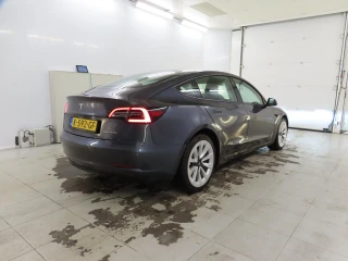 Tesla Model 3 Long-Range Dual Motor 4WD