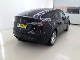 Tesla Y Model Long Range AWD