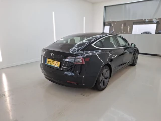 Tesla Model 3 Long-Range Dual Motor 4WD