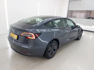 Tesla Model 3 Standard Range Plus RWD