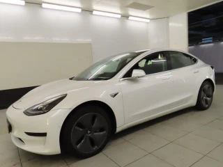 Tesla Model 3 Standard Range Plus RWD