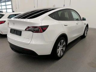 Tesla Y Long Range Dual Motor AWD 