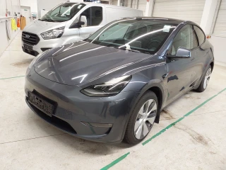 Tesla Y Model Long Range AWD