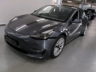 Tesla Model 3 Long-Range Dual Motor 4WD