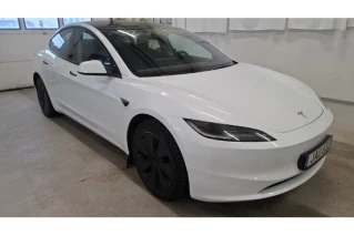 Tesla Model 3 Long-Range Dual Motor 4WD