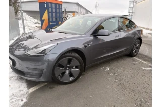 Tesla Model 3 Standard Range Plus RWD