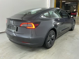 Tesla Model 3 Standard Range Plus RWD