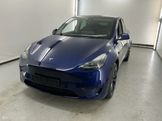 Tesla Y Model Standard Range RWD