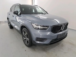 Volvo XC40 1.5 T2 R-DESIGN