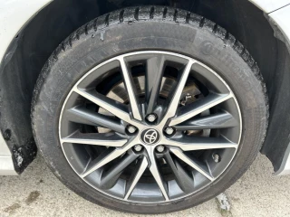 Toyota Camry Hybryda