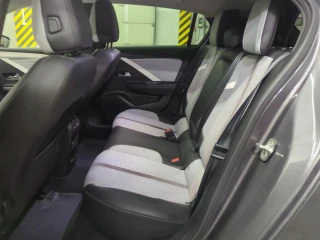 Opel Astra 1.2 Turbo Elegance 130km Auto