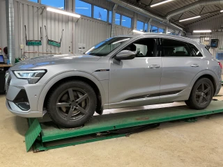 Audi E-Tron 55 quattro 408hk S Line