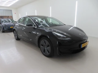 Tesla Model 3 Standard Range Plus RWD