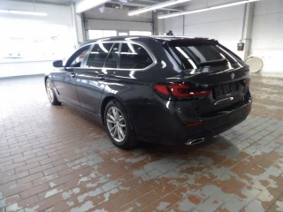 BMW SERIES 5 2.0 520D TOURING A