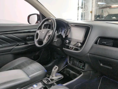 MITSUBISHI UTLANDER - 2019 2.4i 4WD PHEV Business Edition SDA-NAV