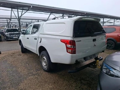 Mitsubishi L200 plateau dble cabine