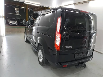 Ford  Tourneo Connect 1.0T 125PS PHEV TITANIUM 320 SWB AUTO