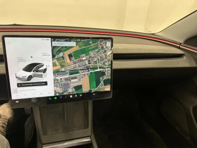 Tesla Model 3 Long-Range Dual Motor 4WD