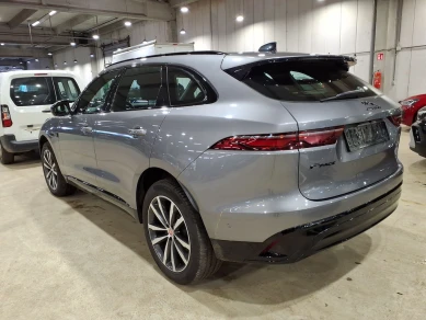 Jaguar F-Pace 2.0 D165 AWD