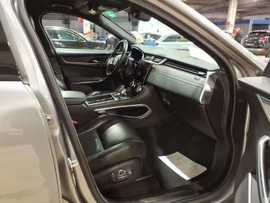 Jaguar F-Pace 2.0 D165 AWD
