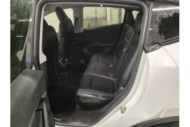 Tesla Y Model Long Range AWD