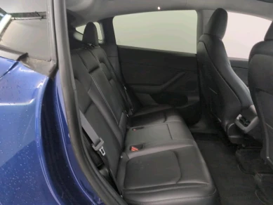 Tesla Y Model Long Range AWD