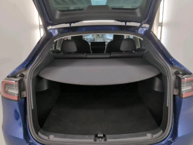 Tesla Y Model Long Range AWD