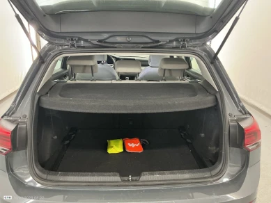 Volkswagen Golf VIII 2.0 SCR TDi 