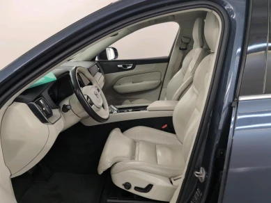 Volvo XC60 2.0 T6 PHEV Inscription 4WD