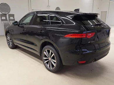 Jaguar F-Pace 2.0 R-SPORT AWD