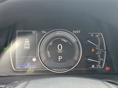 Lexus ES 300h Business Plus