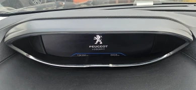 SPRZEDANY Peugeot 5008 PureTech 130 Stop & Start Active Business-Paket