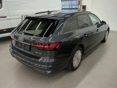 Audi A4 2.0 35 TDI S TRONICAVANT