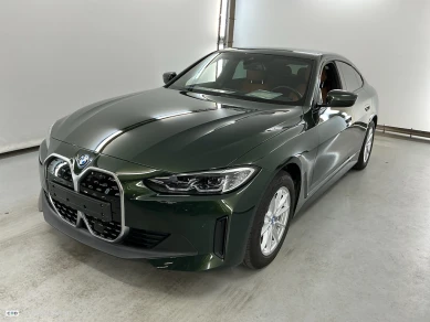 BMW i 4