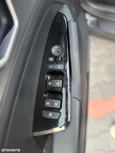 Kia Sportage 1.6 T-GDI HEV Business Line 2WD