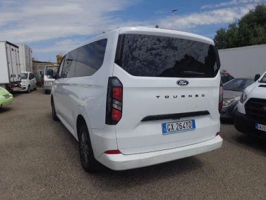Ford Tourneo Custom