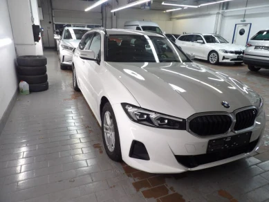 BMW SERIES 3