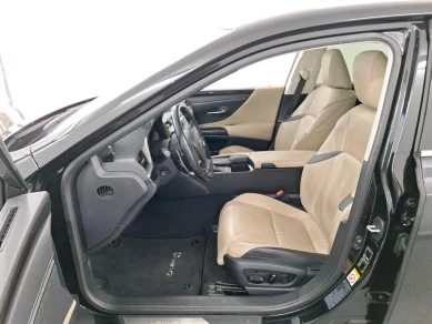 LEXUS ES 300h 2.5i Executive Line