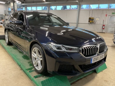 BMW 5-SERIE 530e 292hk xDrive M Sport Innovation Läder Drag