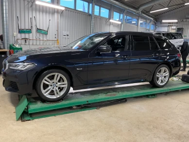 BMW 5-SERIE 530e 292hk xDrive M Sport Innovation Läder Drag