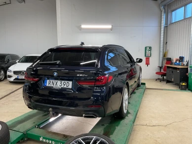 BMW 5-SERIE 530e 292hk xDrive M Sport Innovation Läder Drag