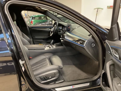 BMW 5-SERIE 530e 292hk xDrive M Sport Innovation Läder Drag