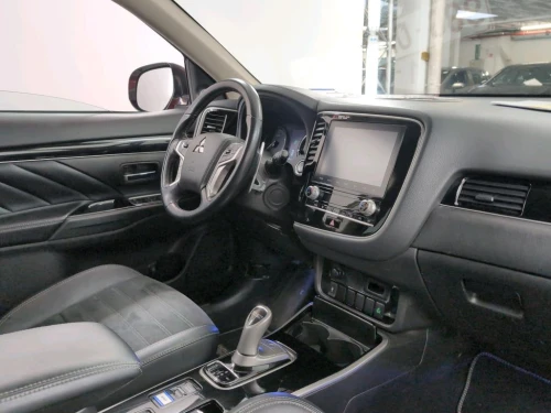MITSUBISHI OUTLANDER - 2019 2.4i 4WD PHEV Business Edition SDA-NAV