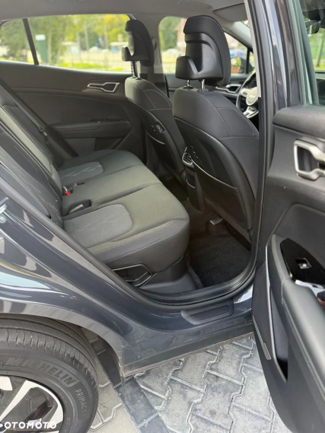 Kia Sportage 1.6 T-GDI HEV Business Line 2WD