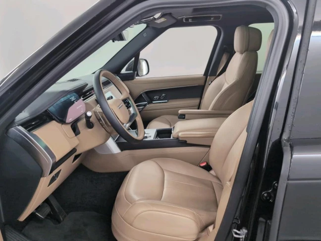 Samohód off-road LAND ROVER RANGE 3.0 P550E PHEV HSE AUTO 4WD 2025